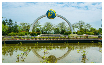 Tropic of Cancer Sign Park